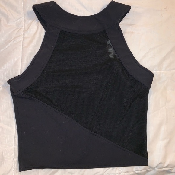 DONNA MIZANI CROP TOP \\ Racer Front \\ Mesh - Picture 2 of 7